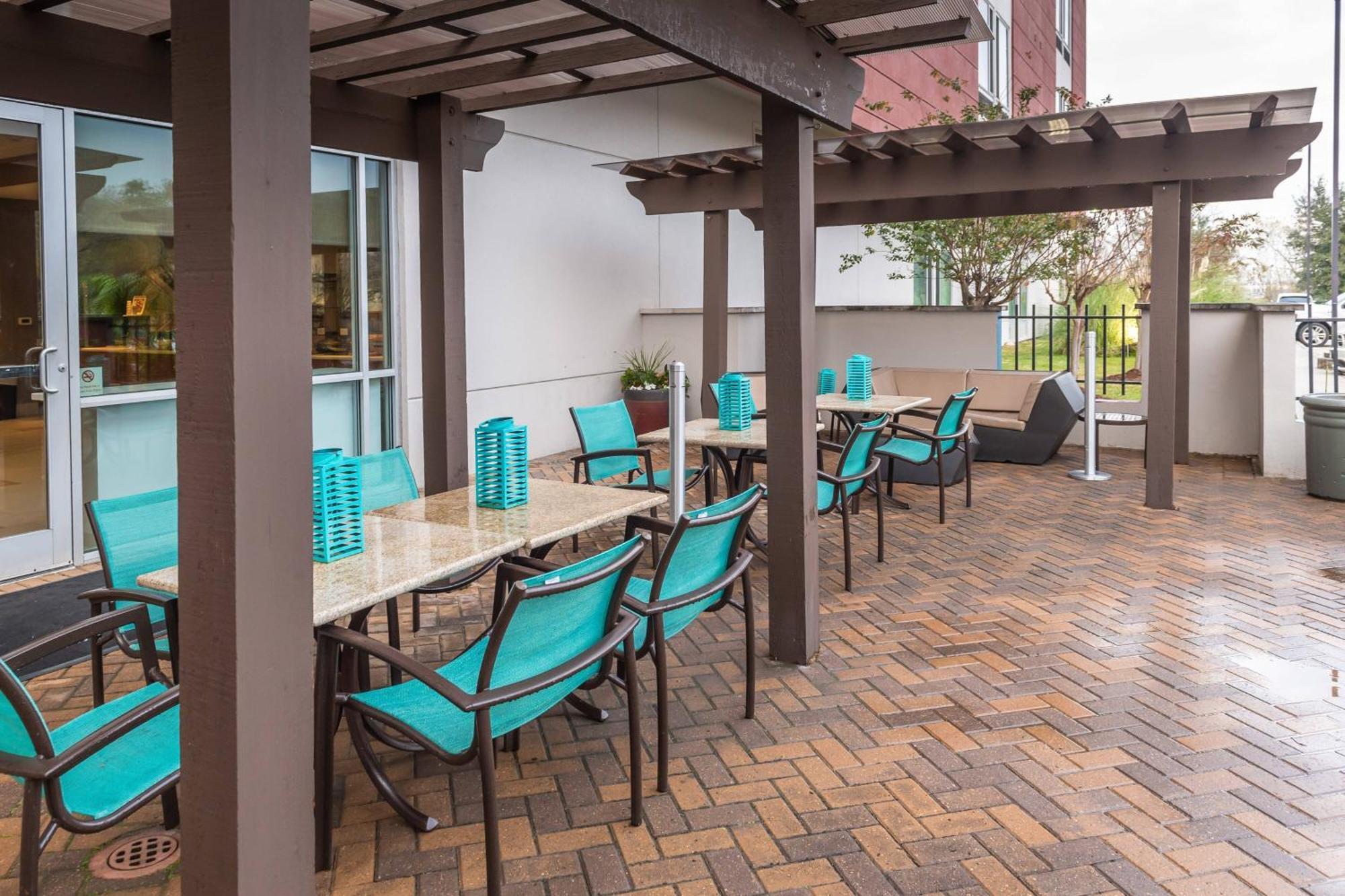 Springhill Suites By Marriott Houston Baytown Exterior photo