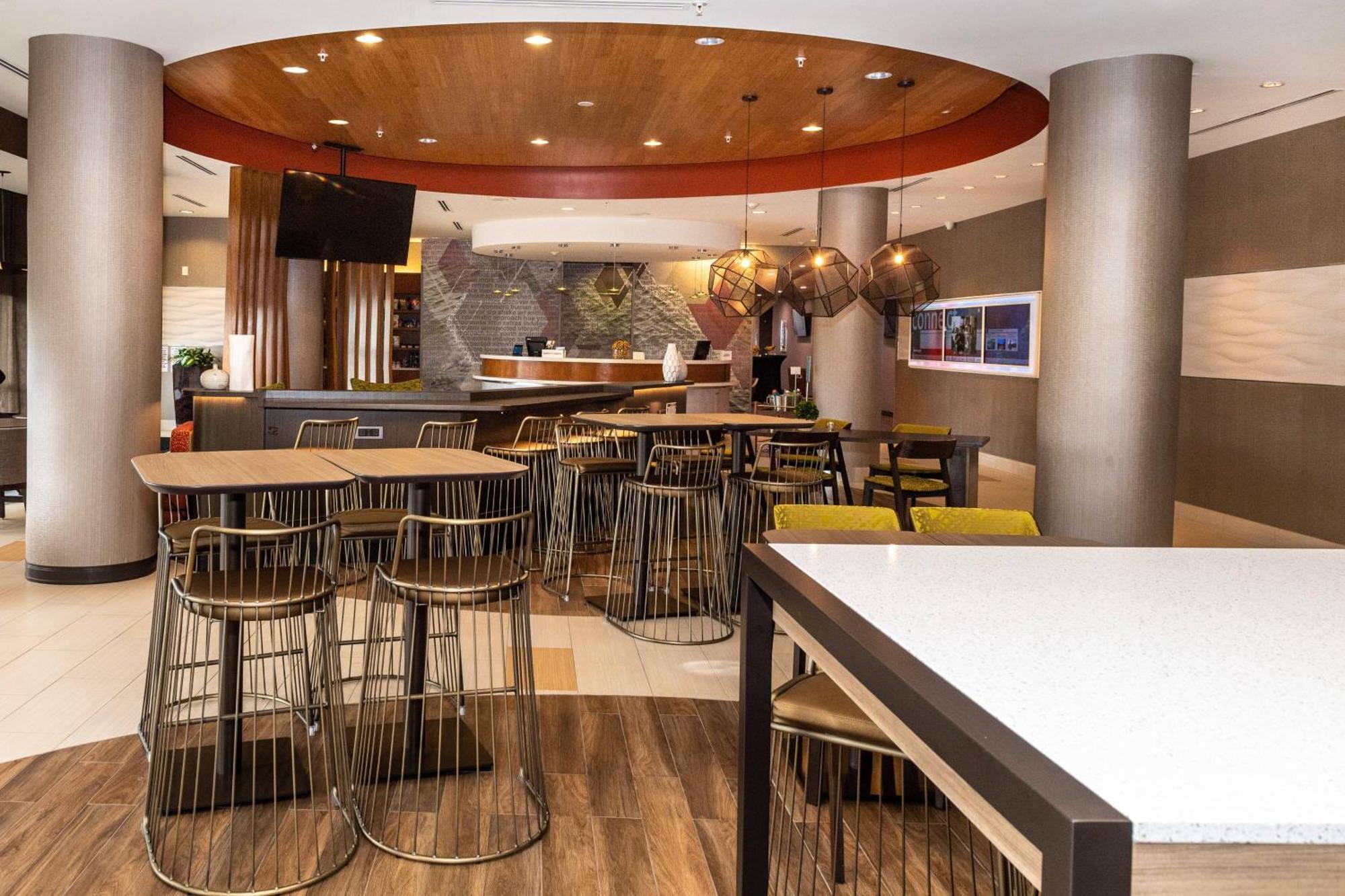 Springhill Suites By Marriott Houston Baytown Exterior photo